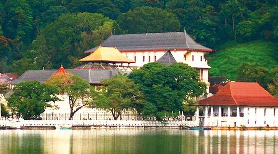 kandy temples to visit