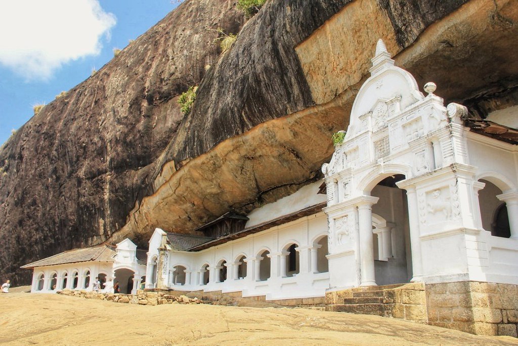 Dambulla Cave Temple Kandy Tour