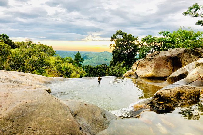 Diyaluma Falls, Sri Lanka